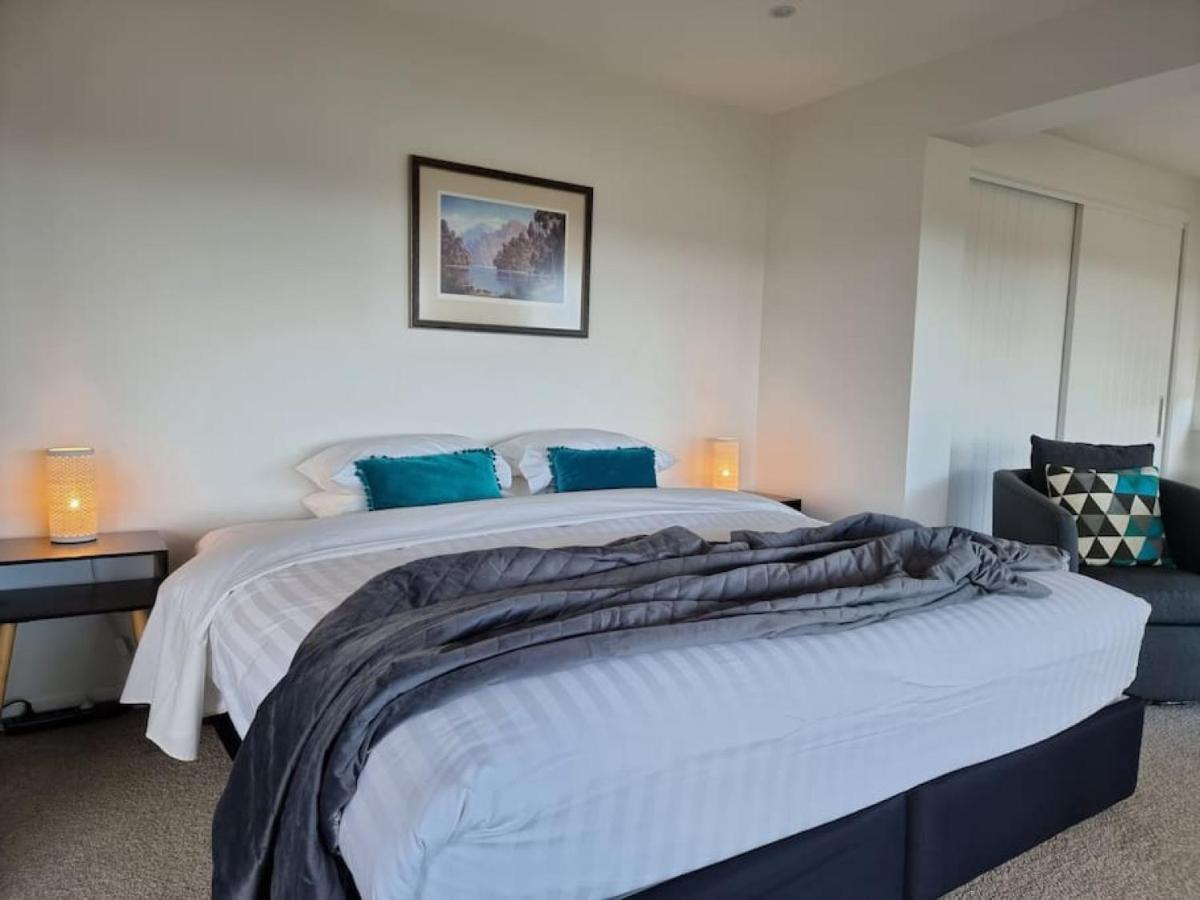 Fabulous Castor Bay 1 Bedroom With Views And Skytv โอ๊คแลนด์ ภายนอก รูปภาพ